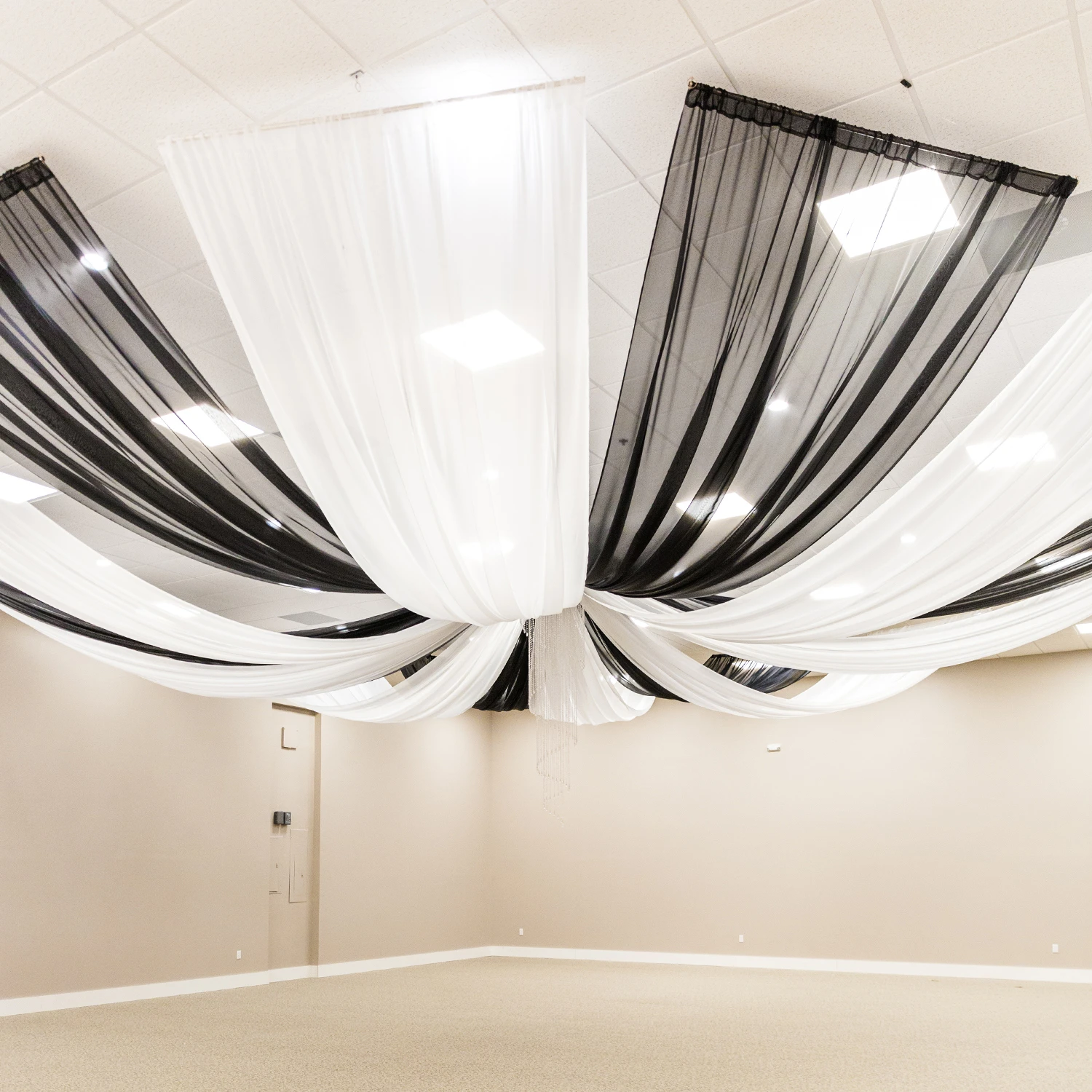 12-Panel Starburst 40ft Ceiling Draping Kit (82 Feet Wide) 5 12-Panel Starburst 40ft Ceiling Draping Kit (82 Feet Wide) - Image 3