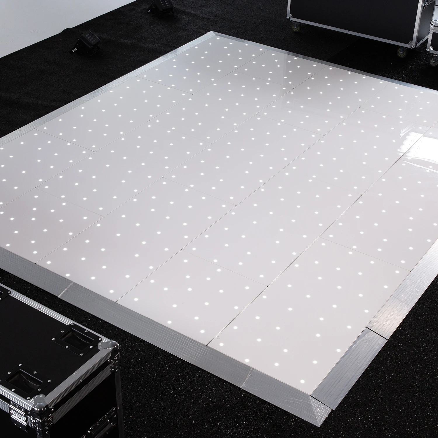 White LED Starlight Dance Floor Kit - 8ft X 8ft (includes Flight Case) 4 White LED Starlight Dance Floor Kit - 8ft X 8ft (includes Flight Case) - Image 2